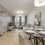 Zielinskiego Atmospheric By Renters アパート *