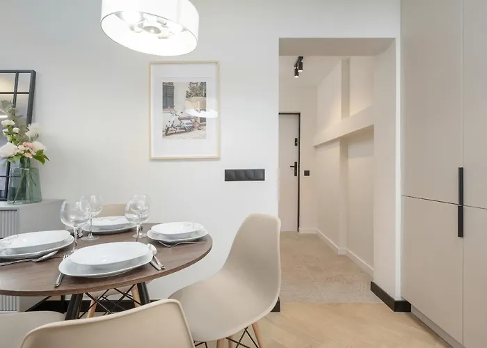 Διαμέρισμα Zielinskiego Atmospheric By Renters