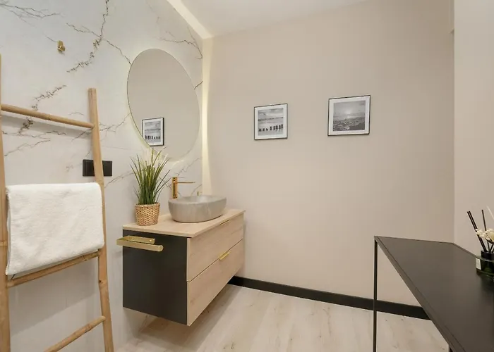 Διαμέρισμα Zielinskiego Atmospheric By Renters